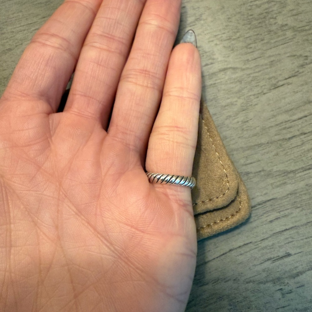 David Yurman Silver sculpted cable pinky Ring - Picture 4 of 5